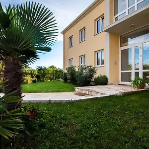 App Zlatar Apartament