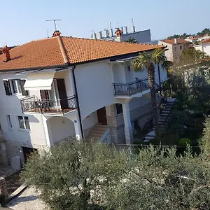 Helena Apartament